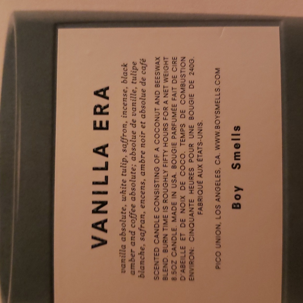 ❤️BUY 2 GET 1 FREE  BOY SMELLS VANILLA ERA CANDLE, SIZE 8.5 OZ, RETAIL $48.00US - Picture 3 of 4